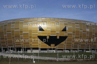 Stadion PGE Arena jako halloweenowa dynia. 30.10.2014...