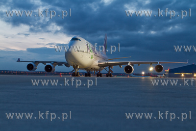 Boeing 747-400 linii Wamos Air na lotnisku w Gdańsku....